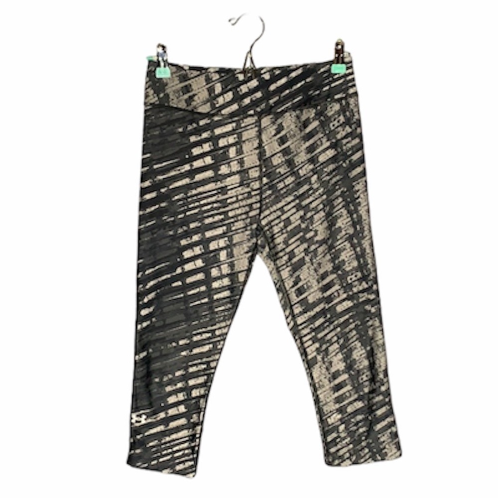 Under Armour Gray leggings Capri‎ length Size M